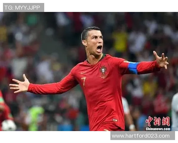 足球巨星C罗的精彩瞬间与传奇生涯全景回顾